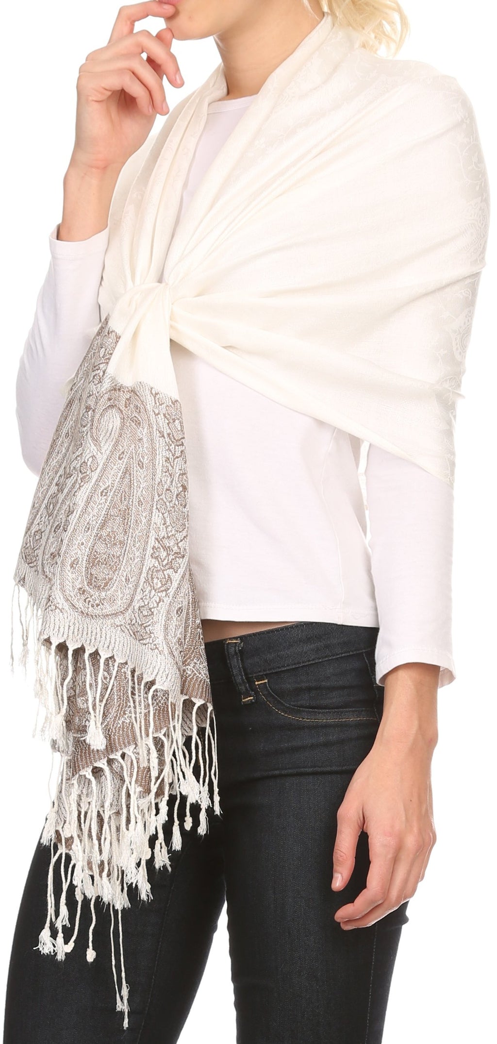 esska shawl price